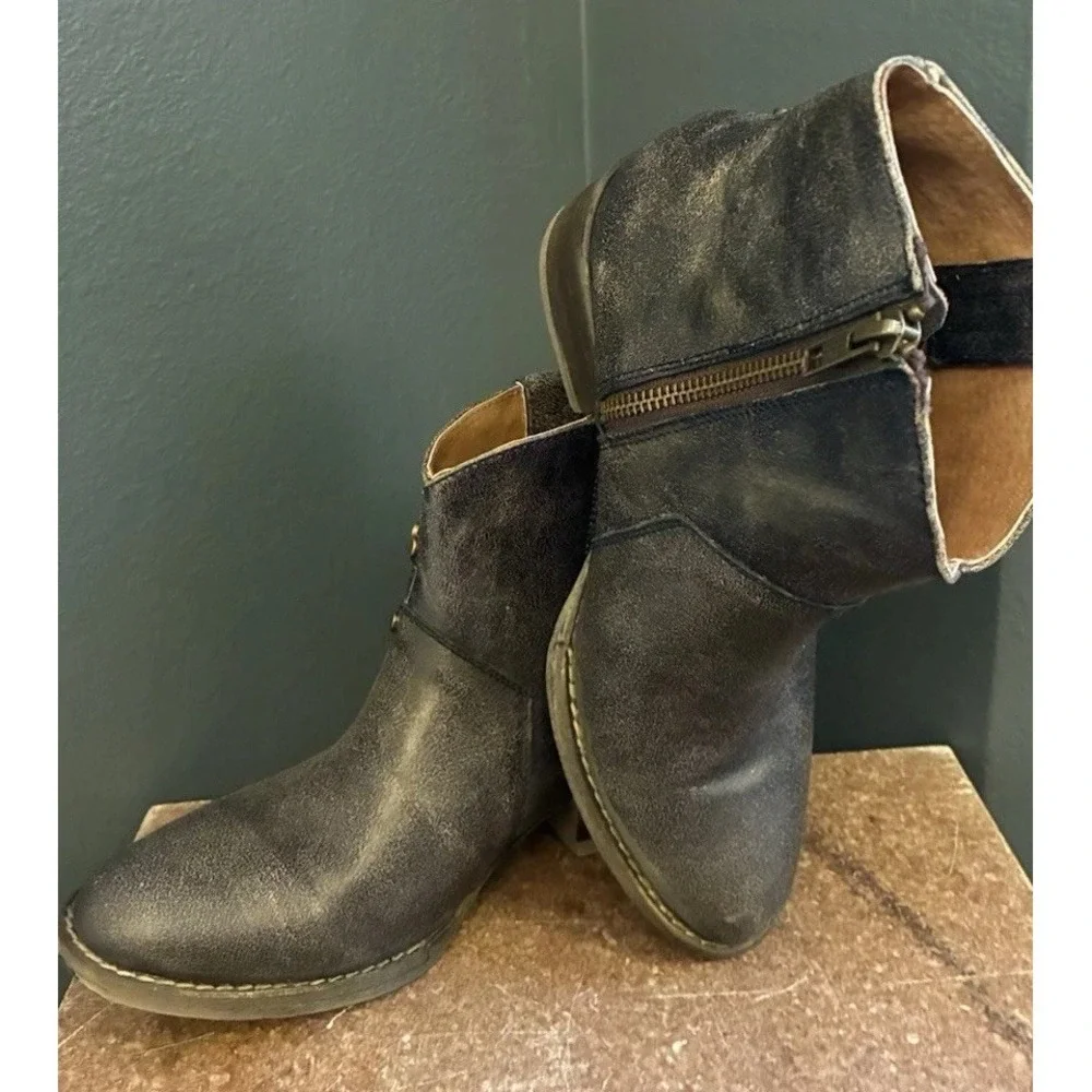 Circle‎ G Women's Studded Star Inlay Ankle Boots Distressed Blue Size 6.5